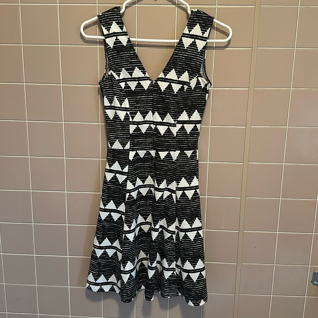 H&M Contrast Print A-Line Dress